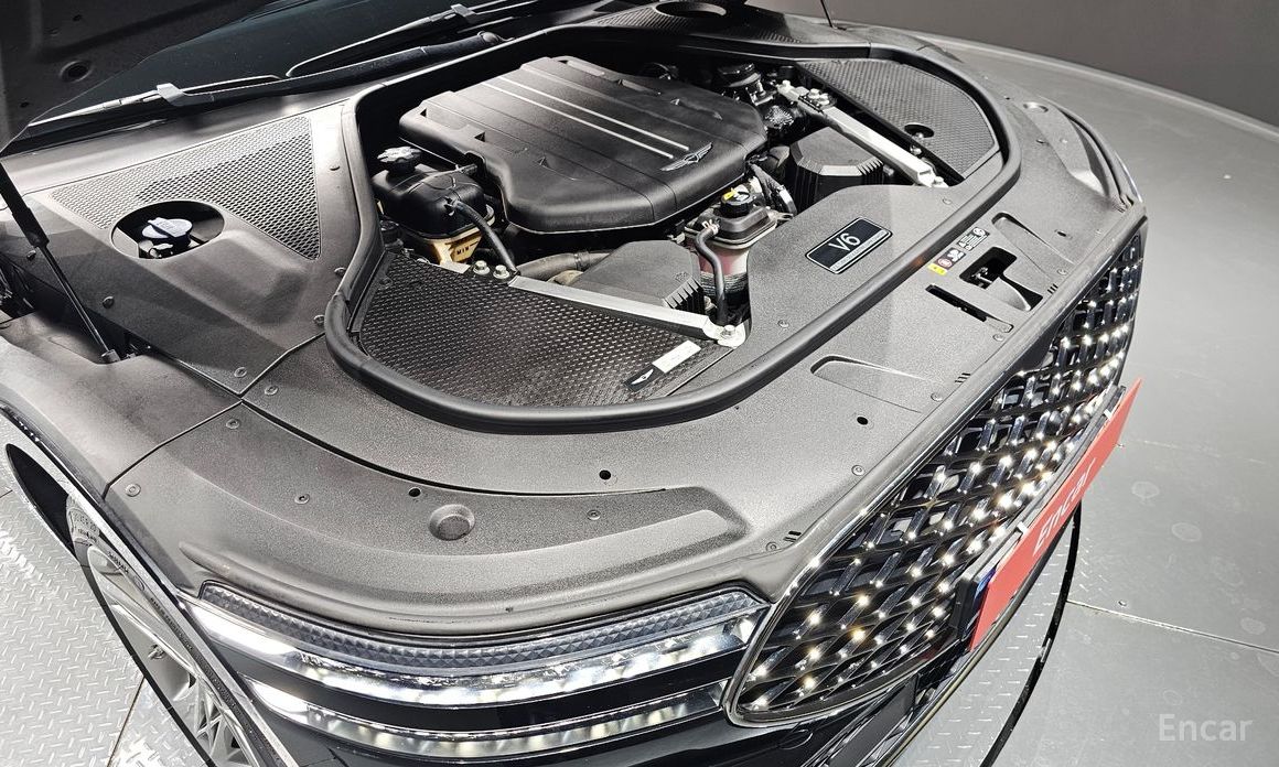  Genesis G90