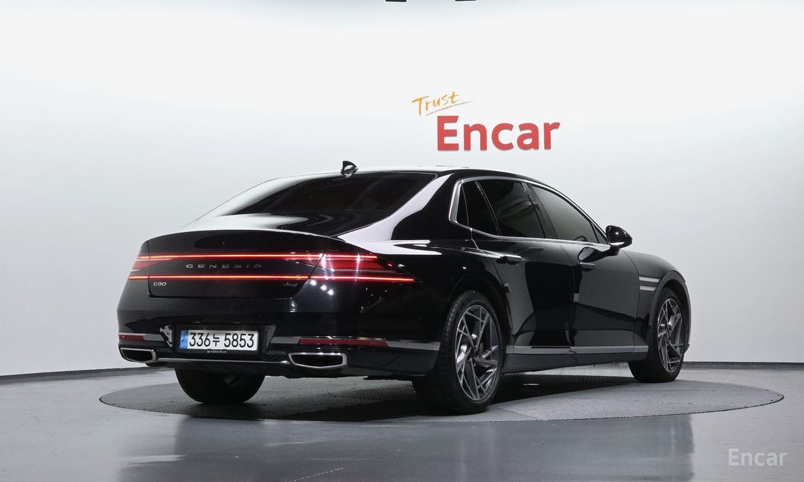  Genesis G90
