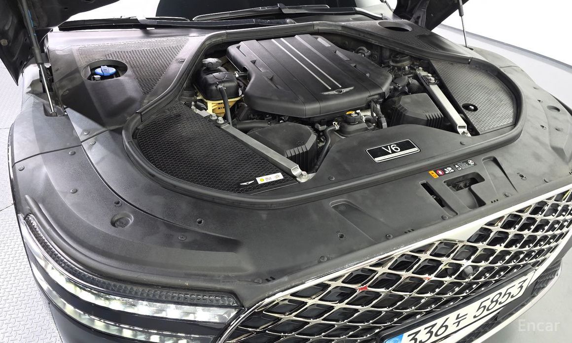  Genesis G90