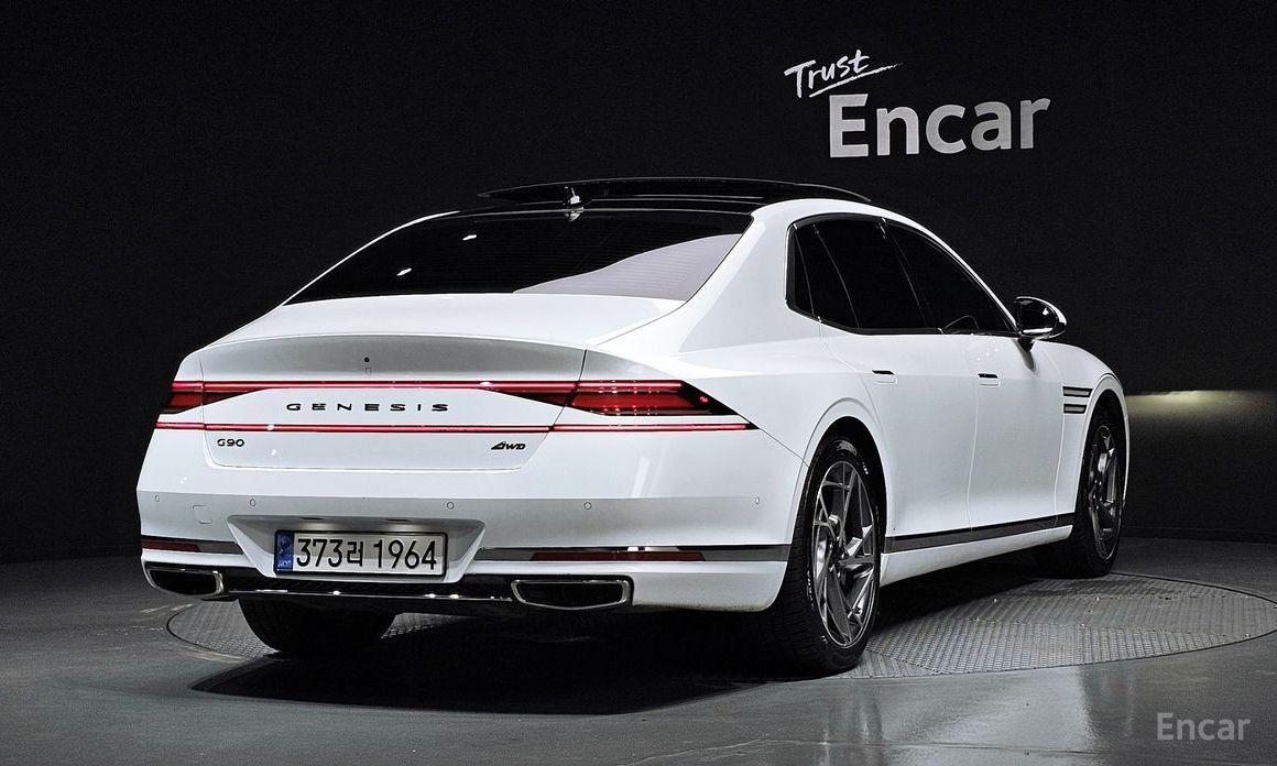  Genesis G90