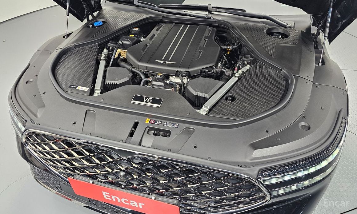  Genesis G90