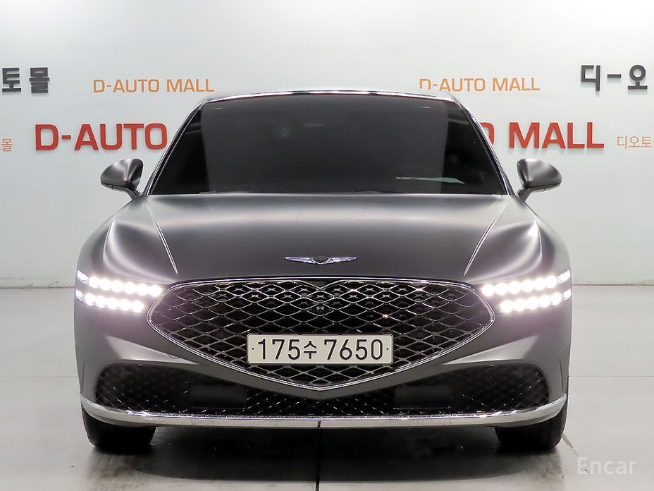  Genesis G90