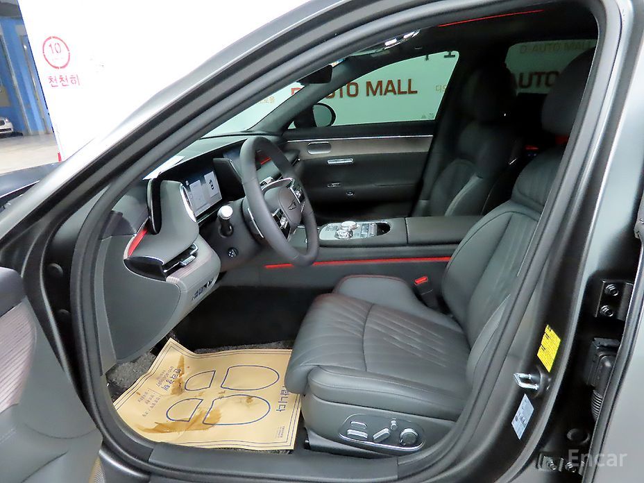  Genesis G90