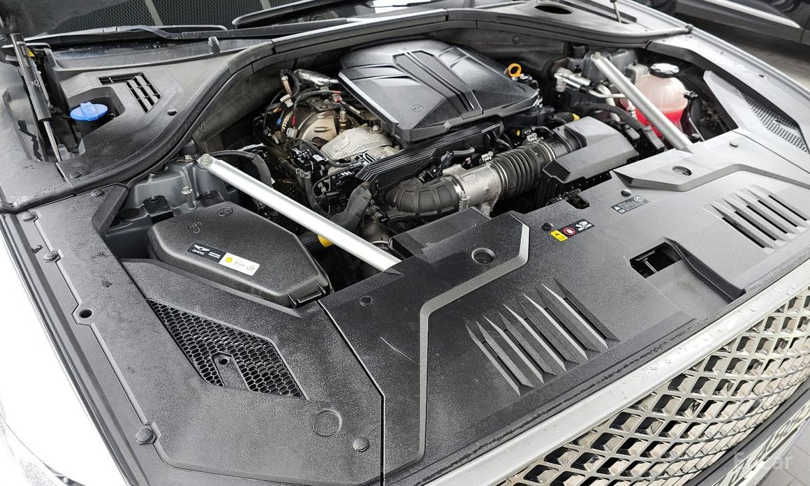  Genesis GV70