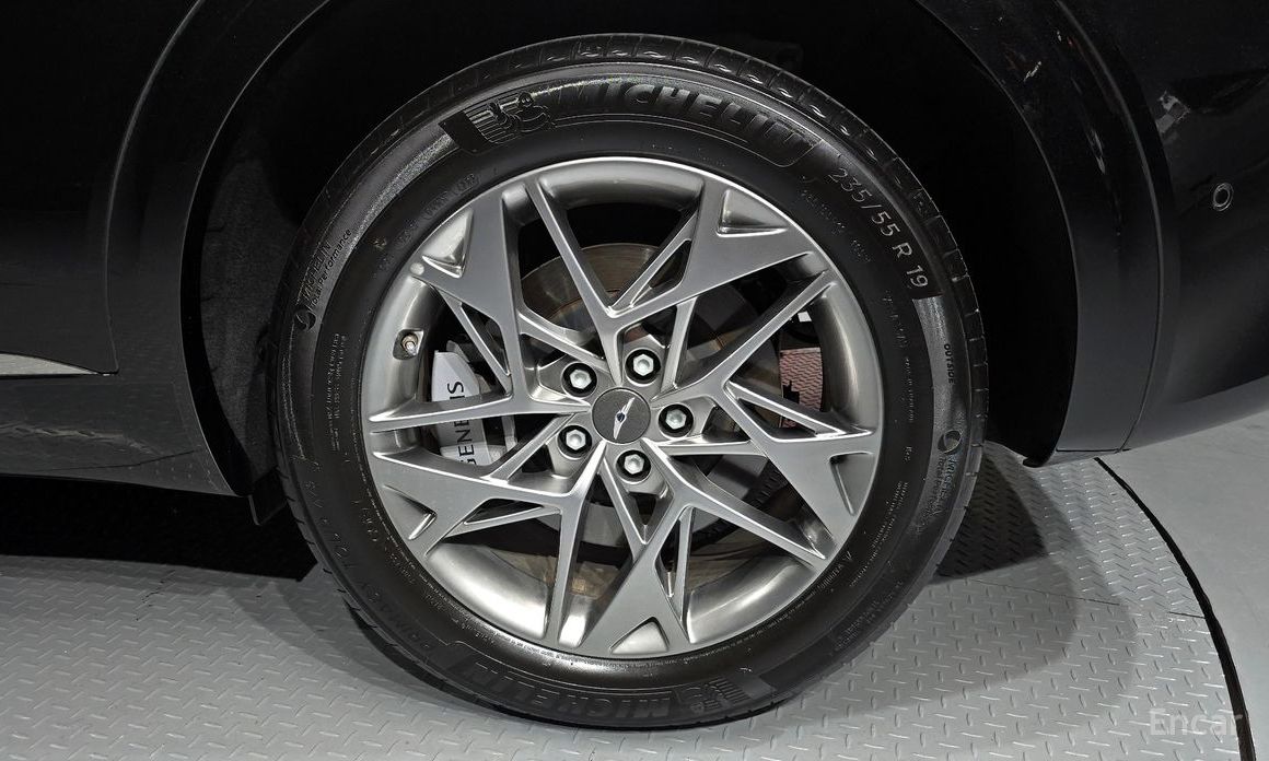  Genesis GV70