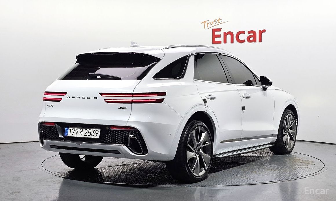  Genesis GV70