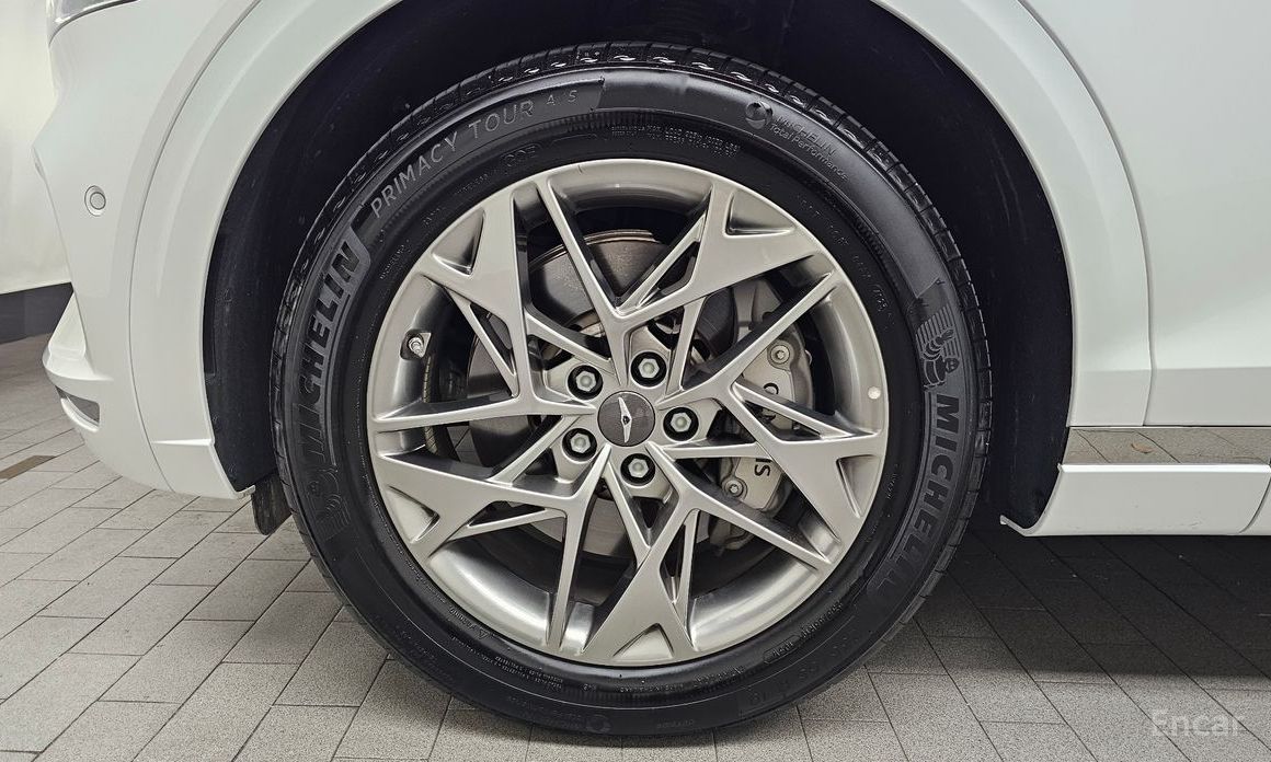  Genesis GV70
