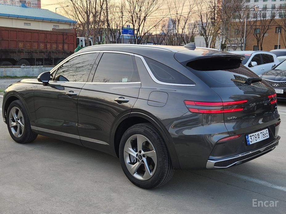  Genesis GV70