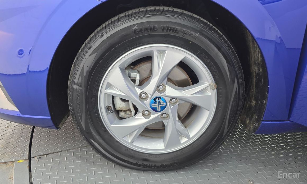  Hyundai AVANTE