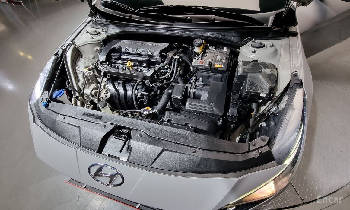  Hyundai AVANTE