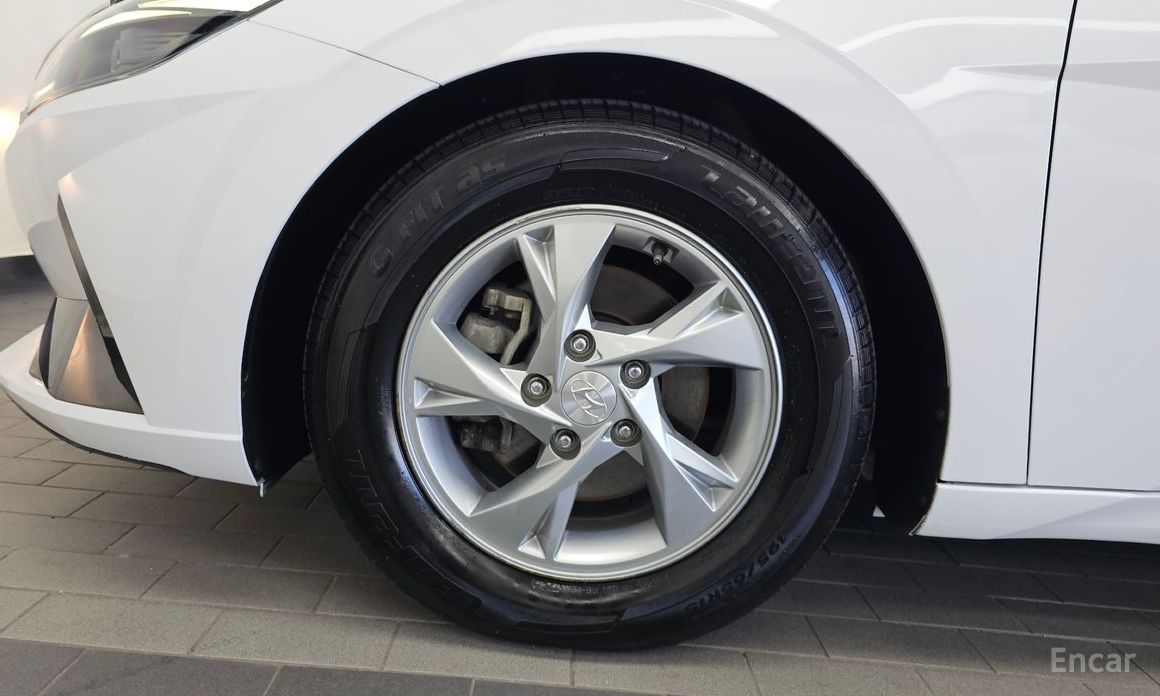 Hyundai AVANTE