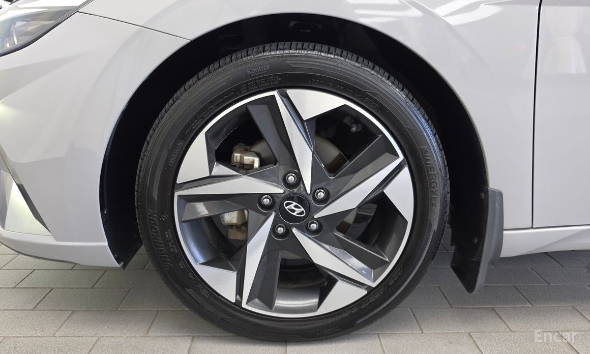  Hyundai AVANTE