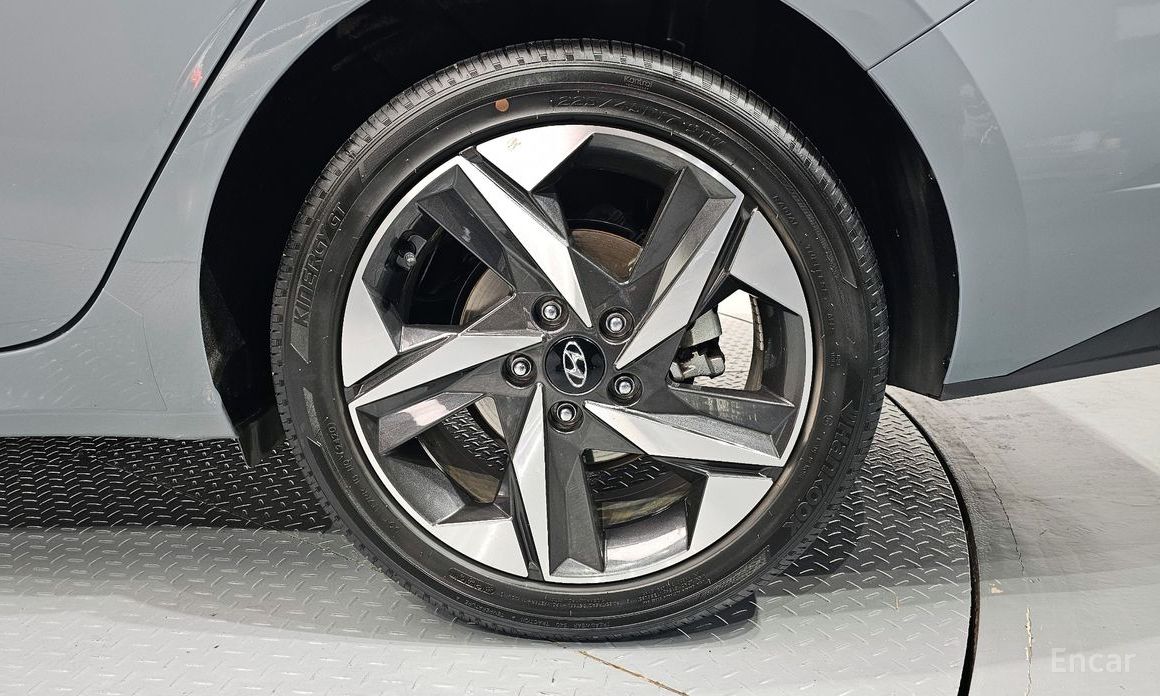  Hyundai AVANTE