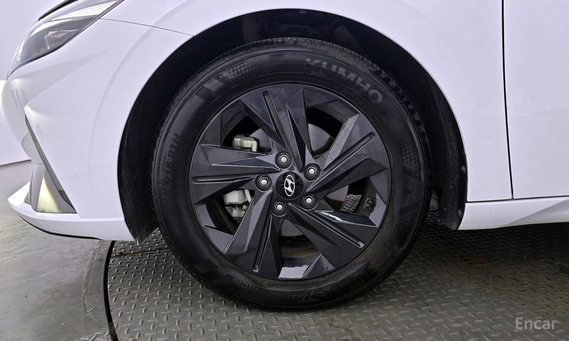  Hyundai AVANTE