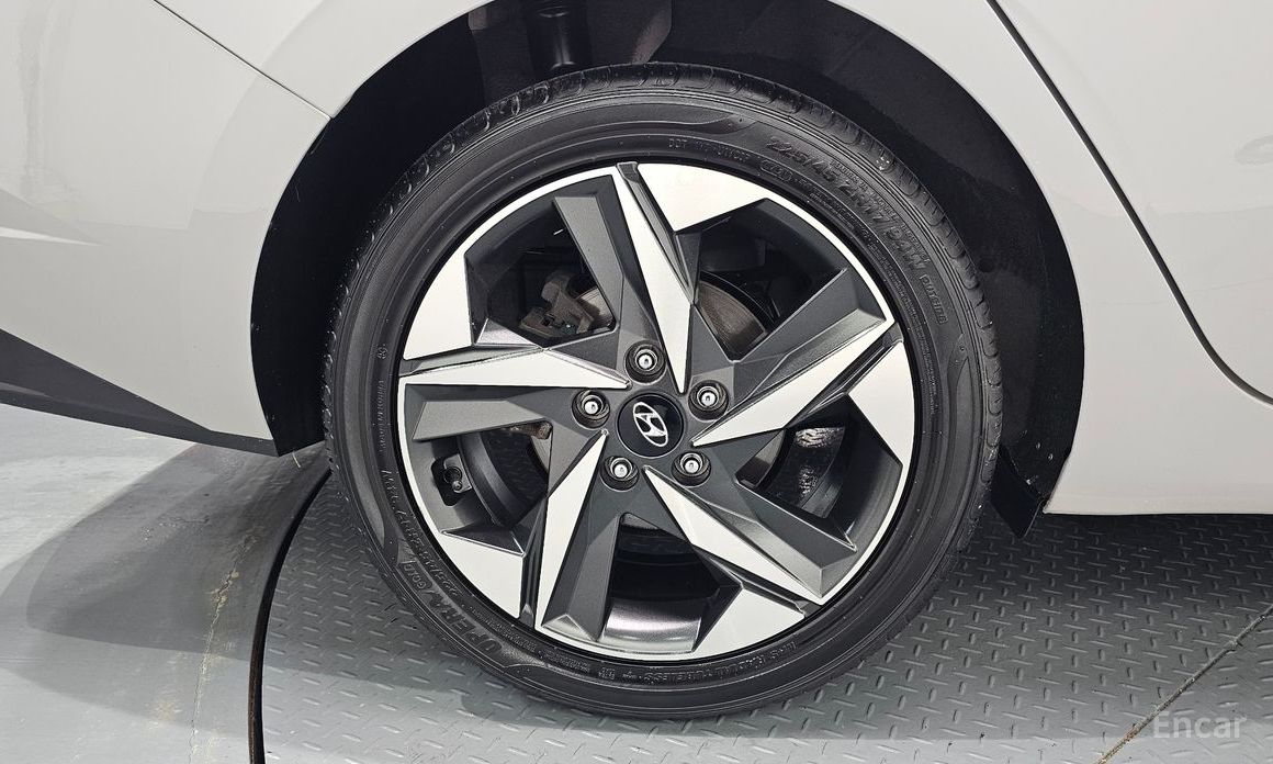  Hyundai AVANTE