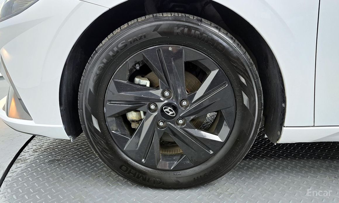  Hyundai AVANTE