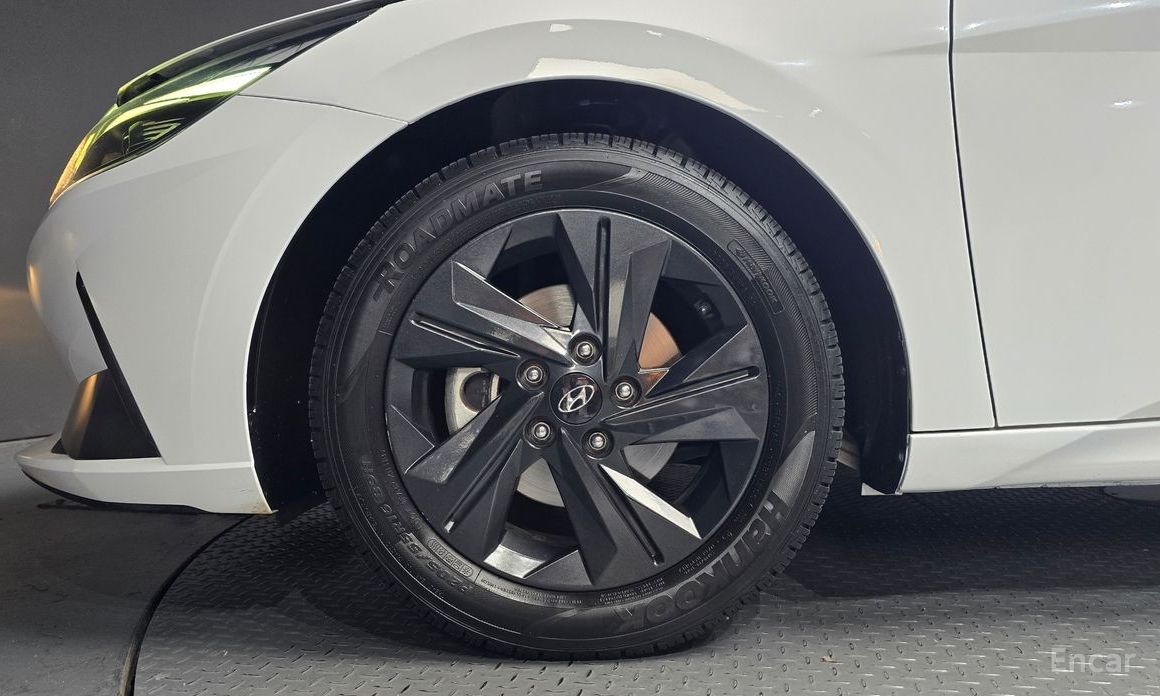  Hyundai AVANTE