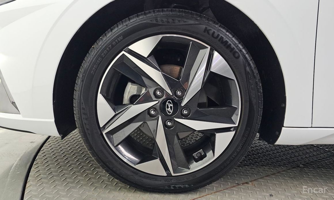  Hyundai AVANTE