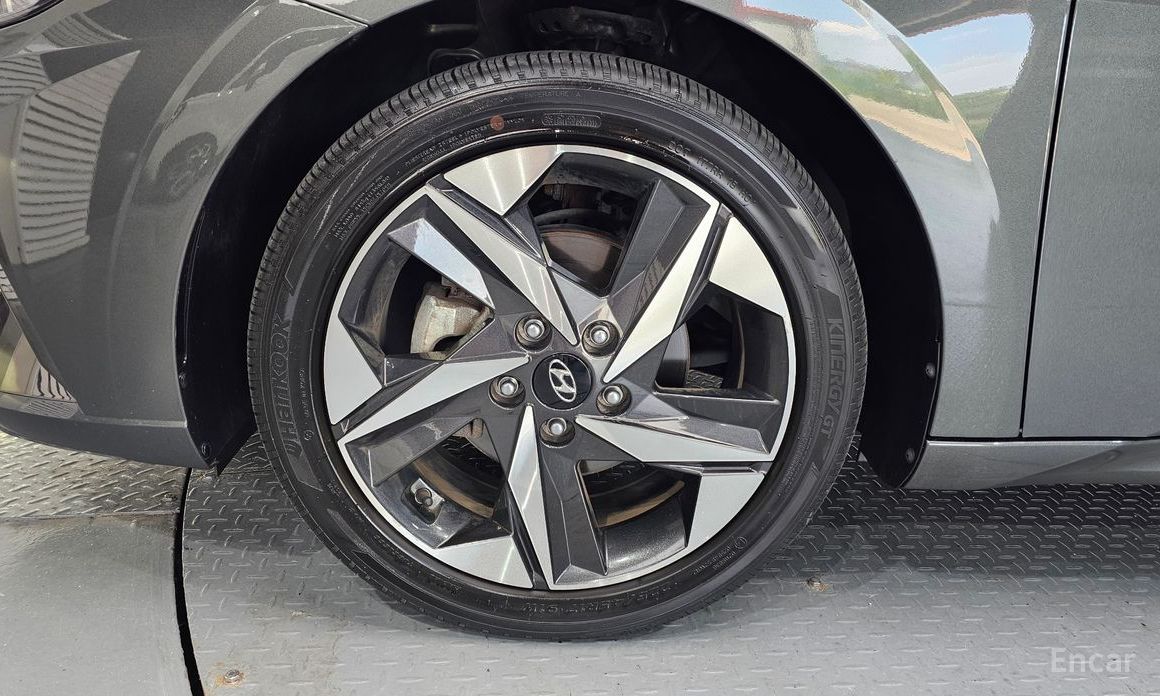 Hyundai AVANTE
