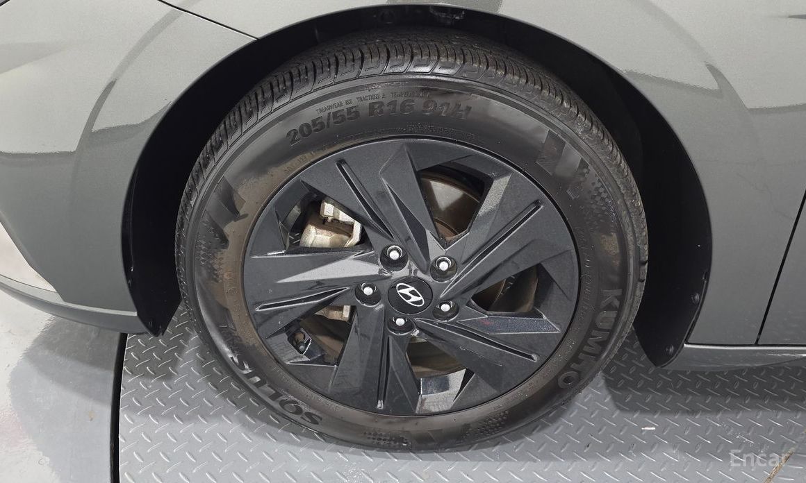  Hyundai AVANTE