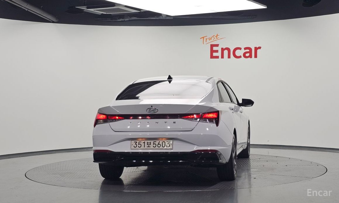  Hyundai AVANTE