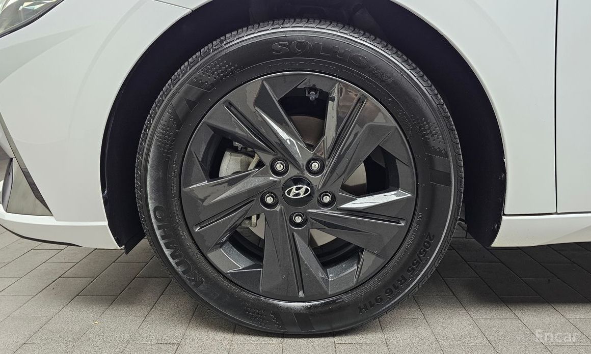  Hyundai AVANTE