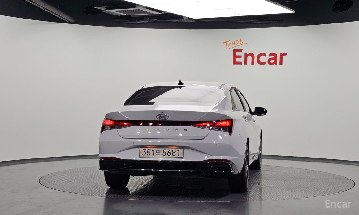  Hyundai AVANTE