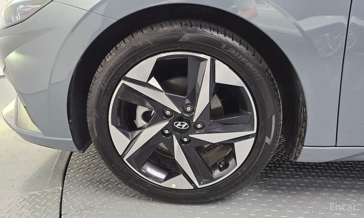  Hyundai AVANTE