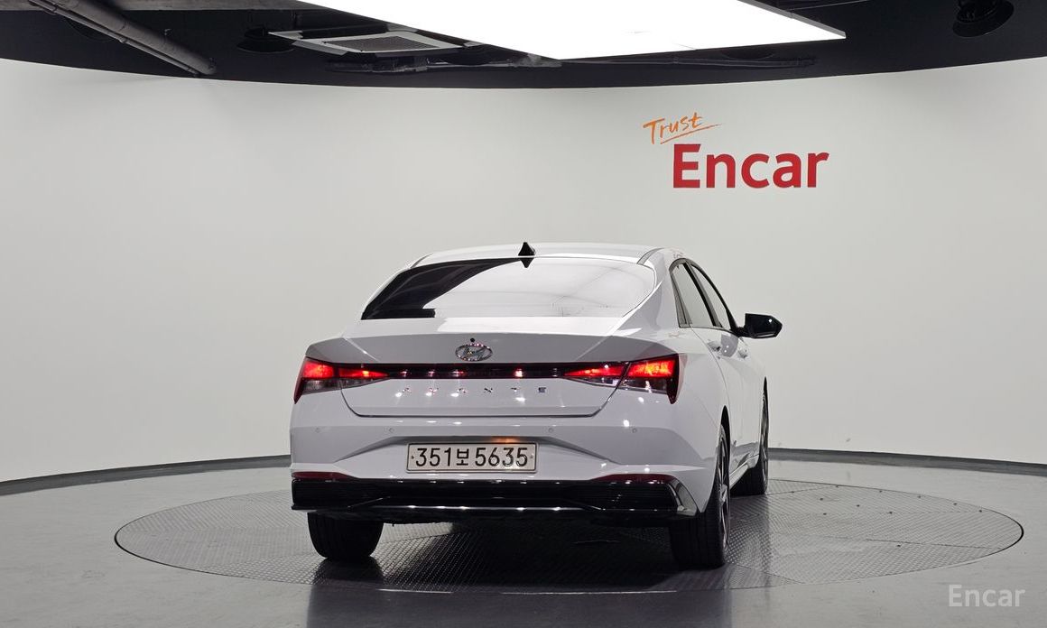  Hyundai AVANTE