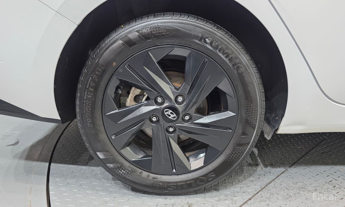  Hyundai AVANTE
