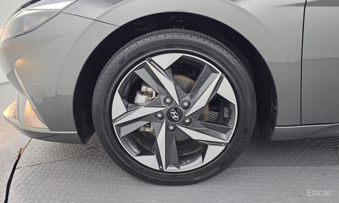  Hyundai AVANTE