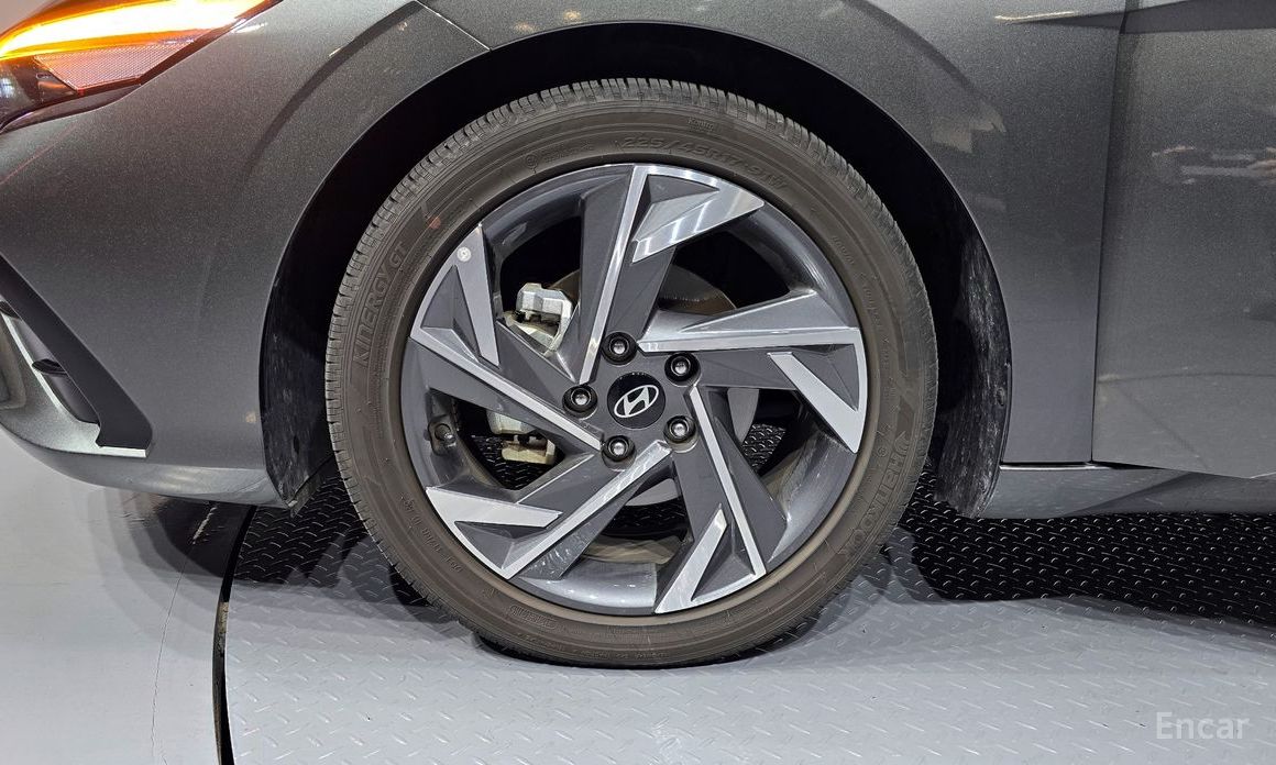  Hyundai AVANTE