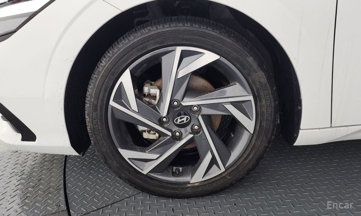  Hyundai AVANTE