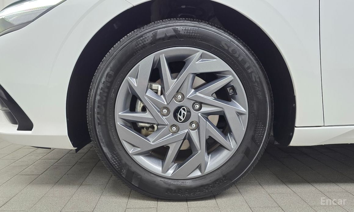  Hyundai AVANTE