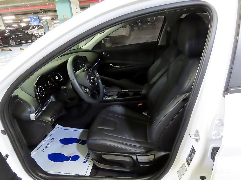  Hyundai AVANTE