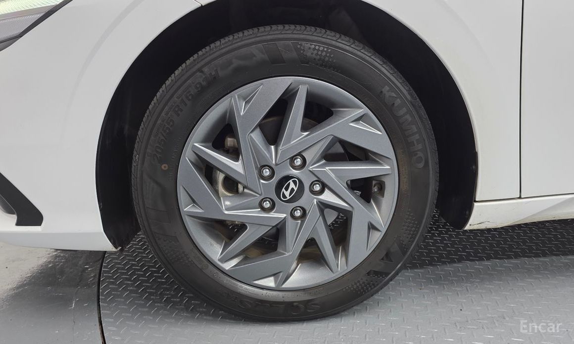  Hyundai AVANTE