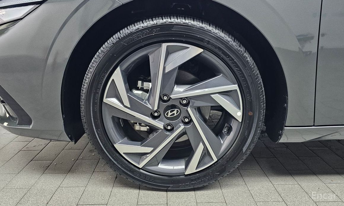  Hyundai AVANTE