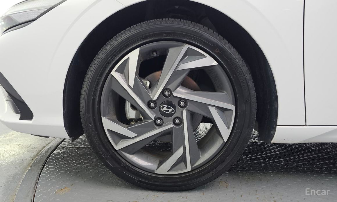  Hyundai AVANTE