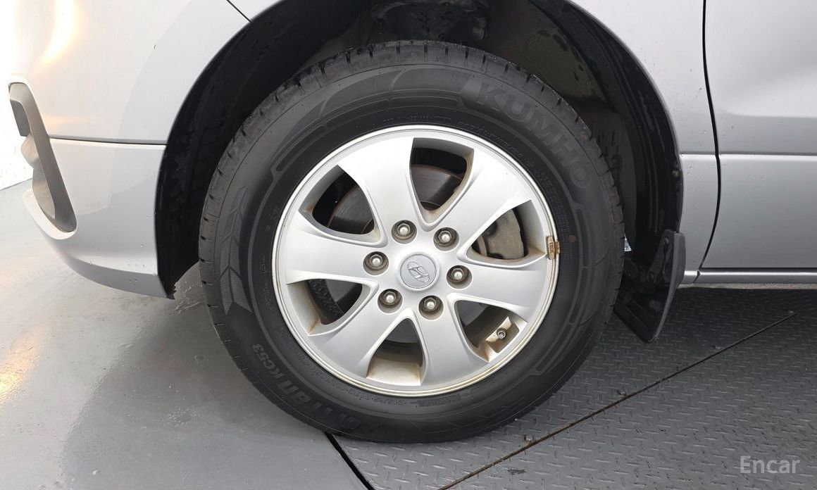  Hyundai Starex