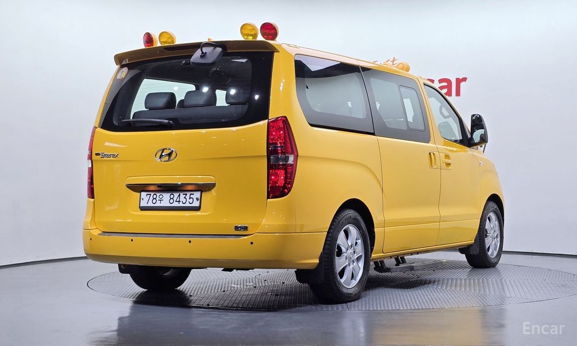  Hyundai Starex