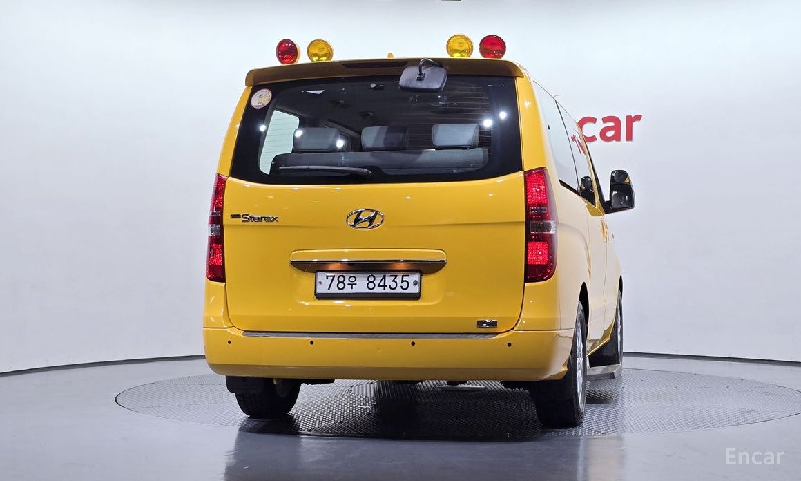  Hyundai Starex