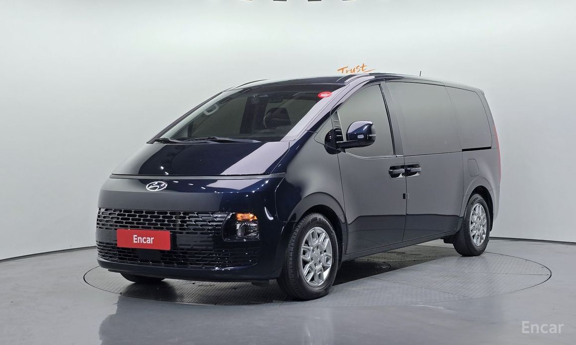  Hyundai Staria