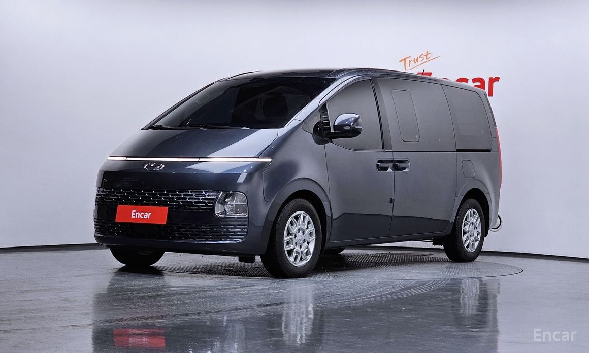  Hyundai Staria