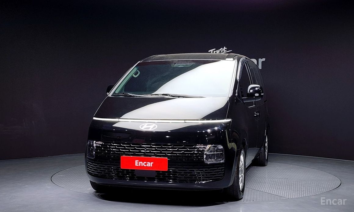  Hyundai Staria