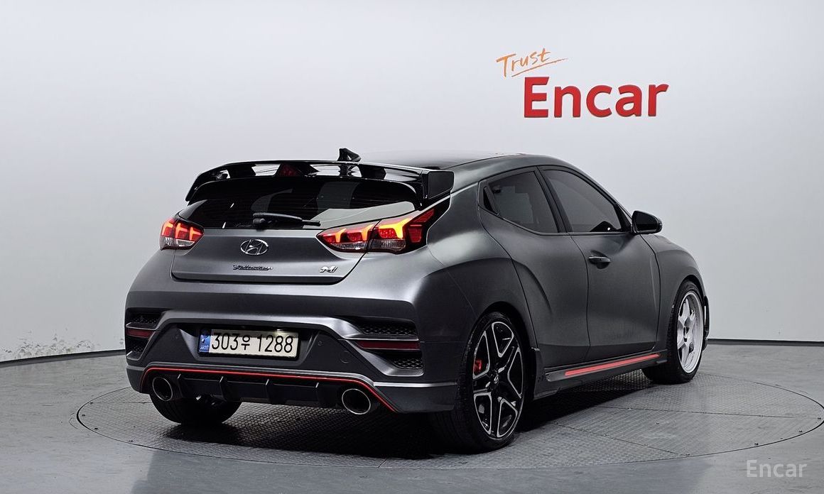  Hyundai Veloster