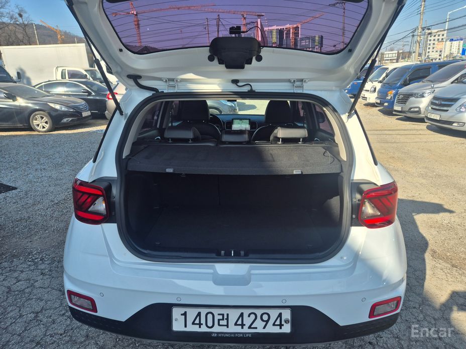  Hyundai Venue