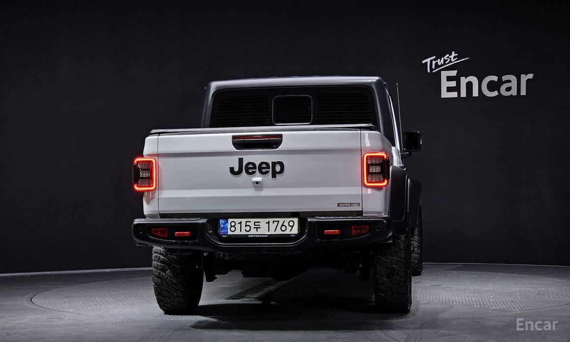  Jeep Gladiator