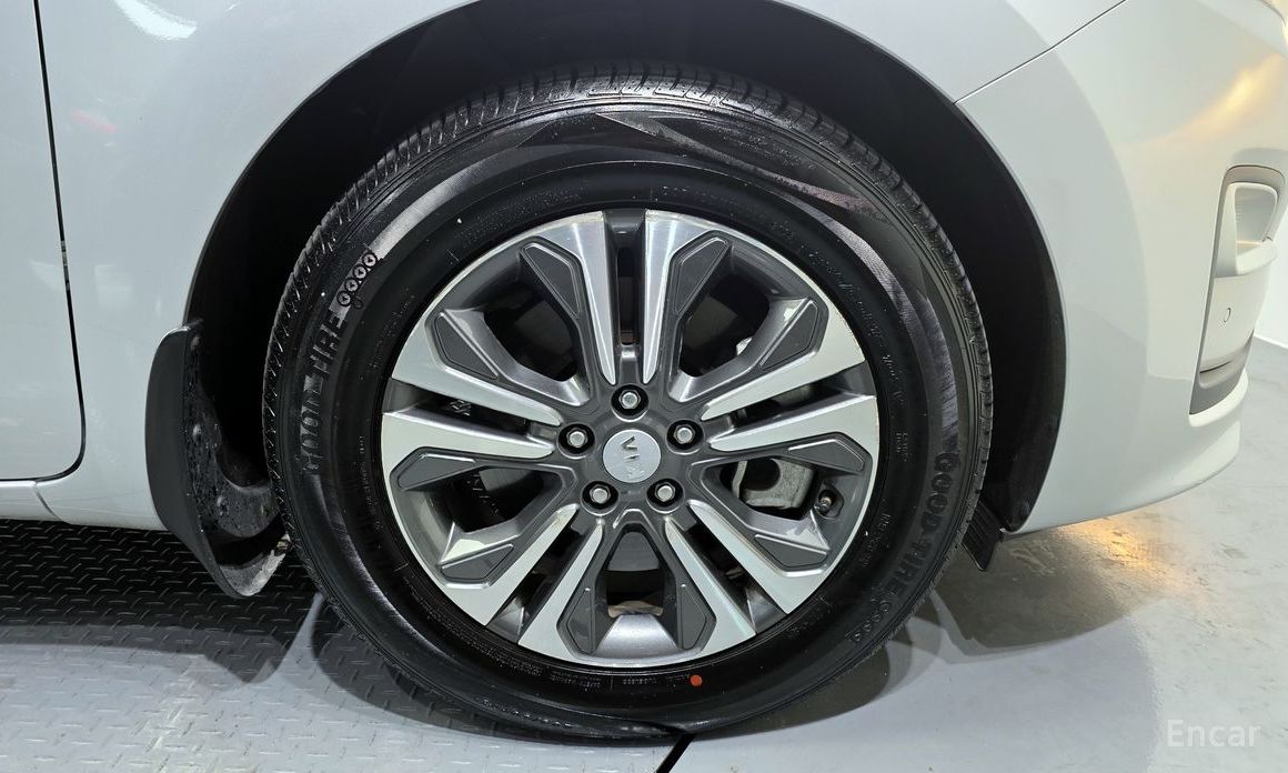  Kia Canival
