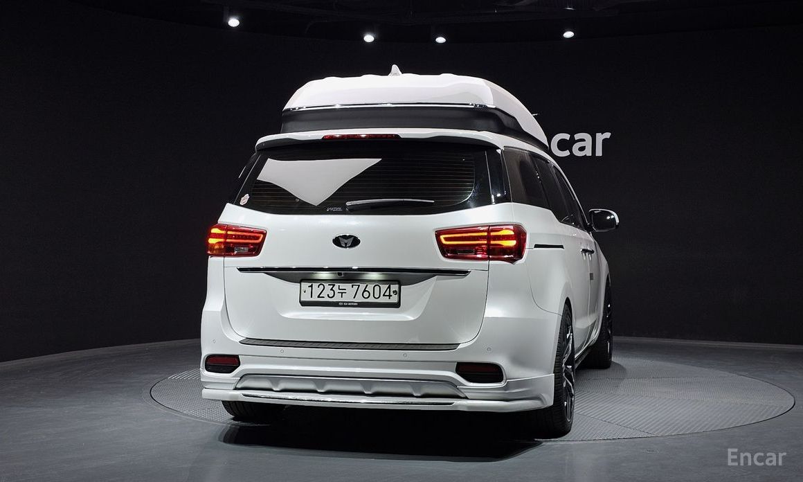  Kia Canival