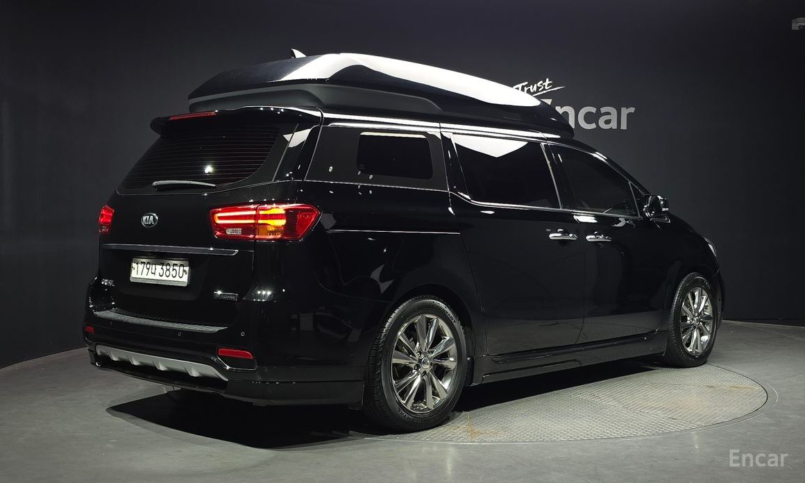  Kia Canival